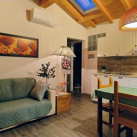Casa Vacanza L'Ulivo アルベンガ エクステリア 写真