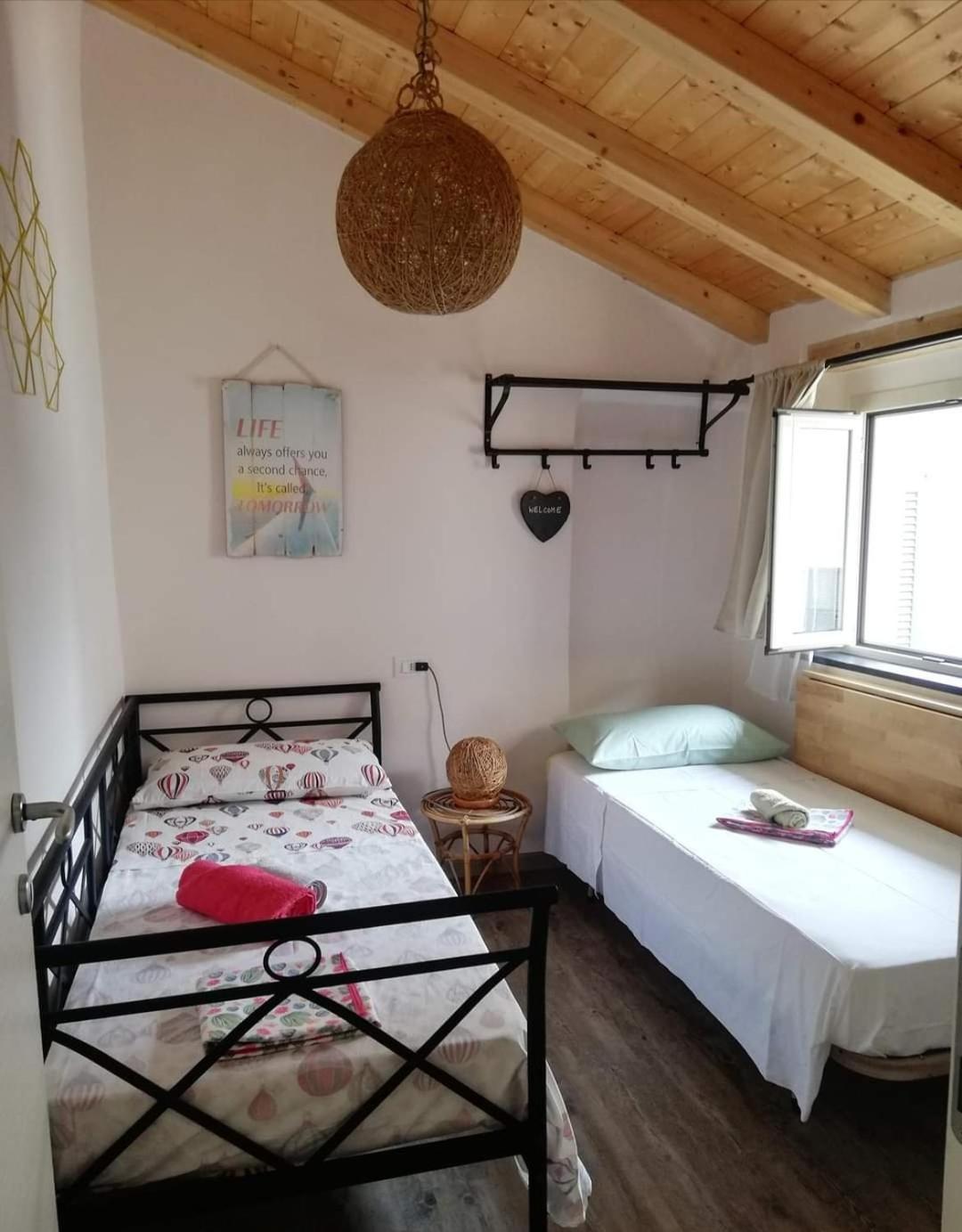 Casa Vacanza L'Ulivo アルベンガ エクステリア 写真
